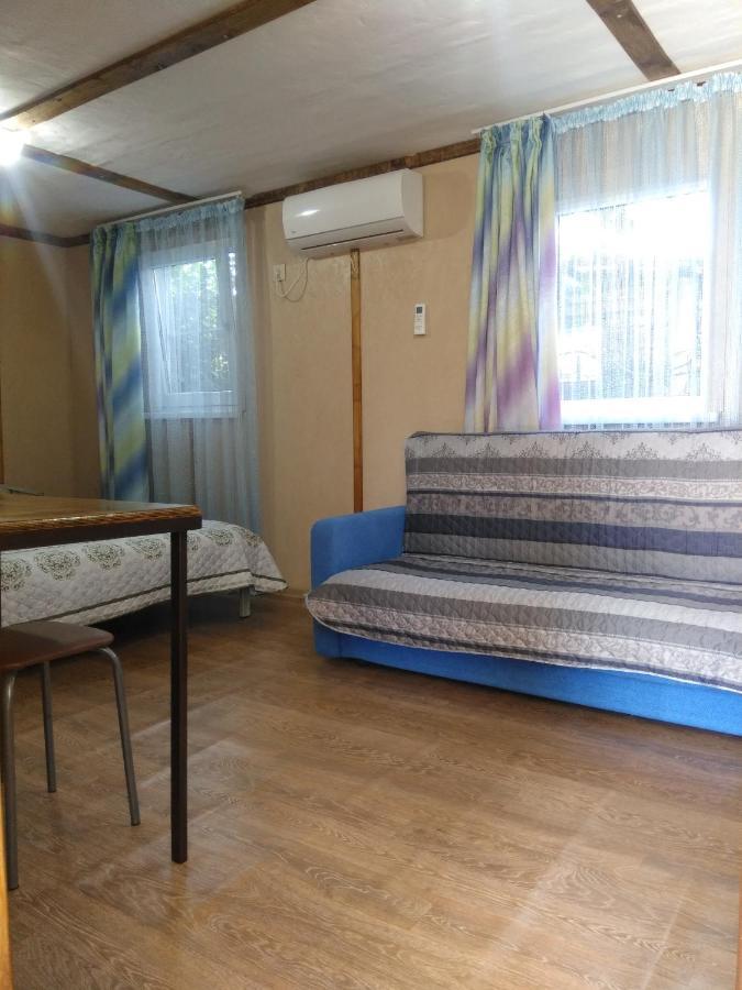 Гостевой Дом Ксения Hotel Soechoemi Buitenkant foto