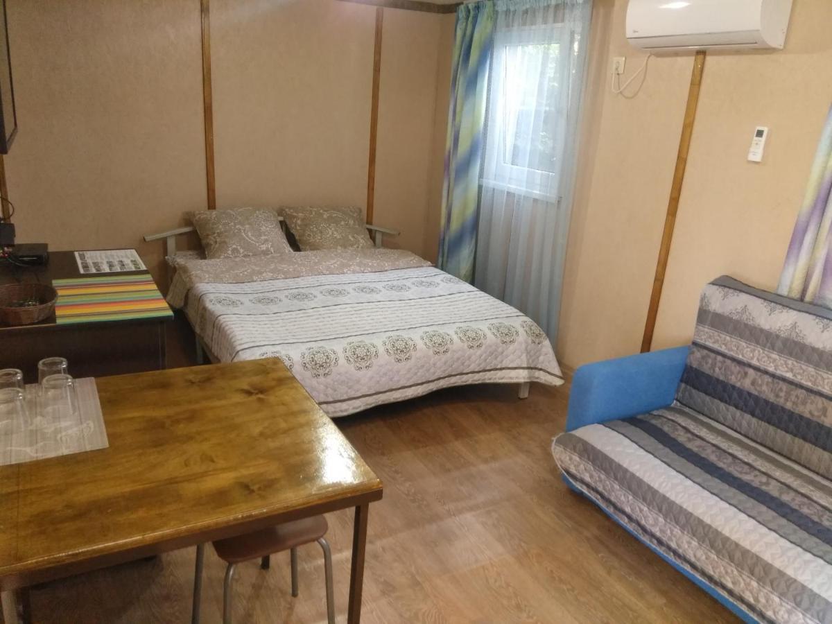 Гостевой Дом Ксения Hotel Soechoemi Buitenkant foto