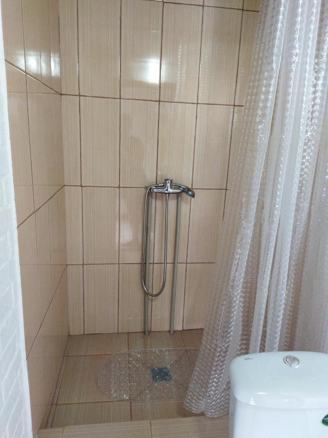 Гостевой Дом Ксения Hotel Soechoemi Buitenkant foto