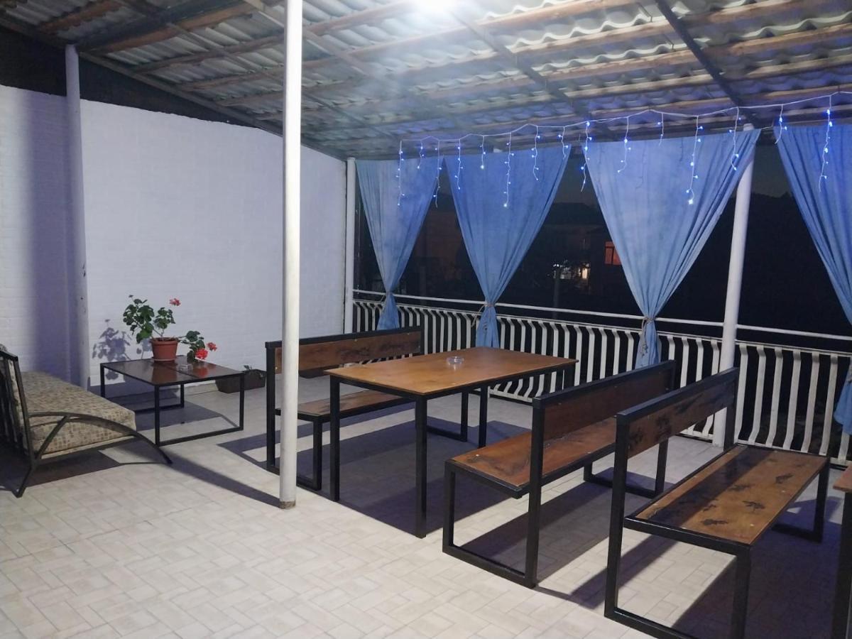 Гостевой Дом Ксения Hotel Soechoemi Buitenkant foto